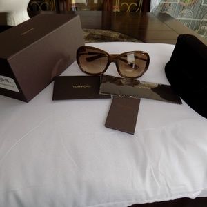 Tom Ford Jennifer Brown Sunglasses TF0008-692